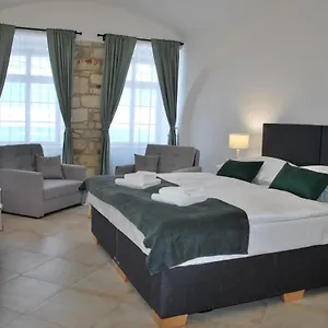 White Swan Boutique Apartment