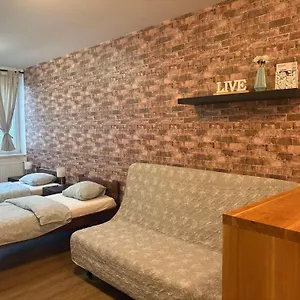 Zizkov Cosy Apartmán